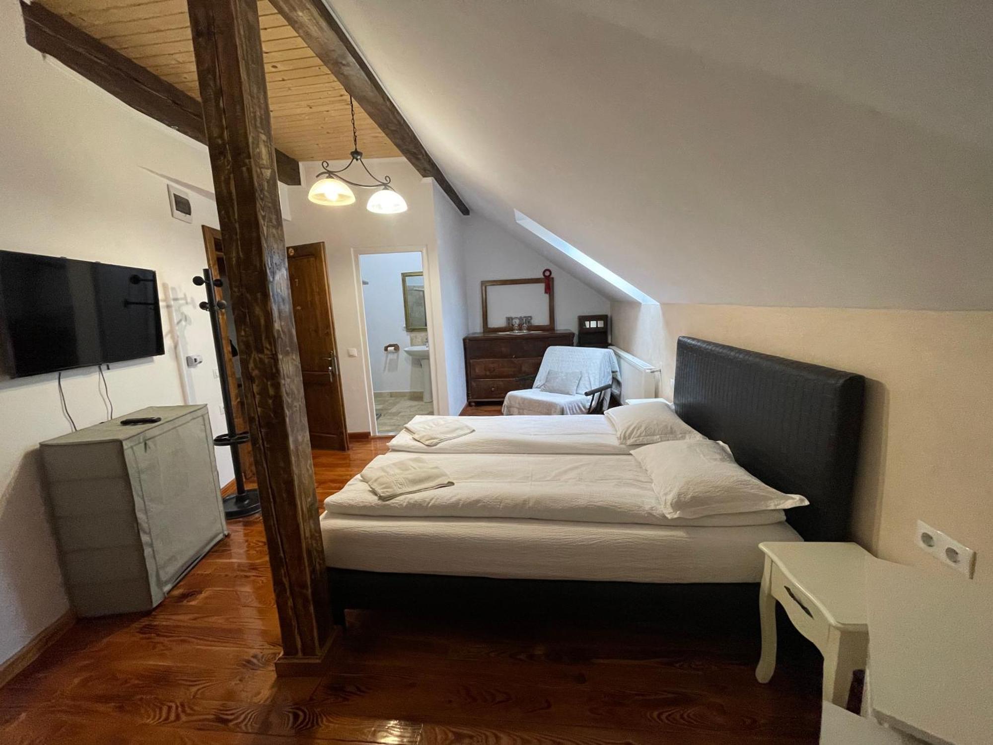 Guest House Hena Sfantu Gheorghe  Exterior photo